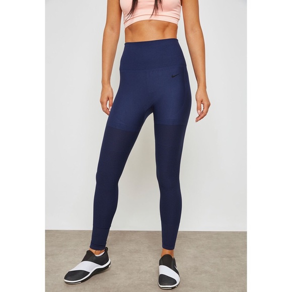 nike sculpt lux tight